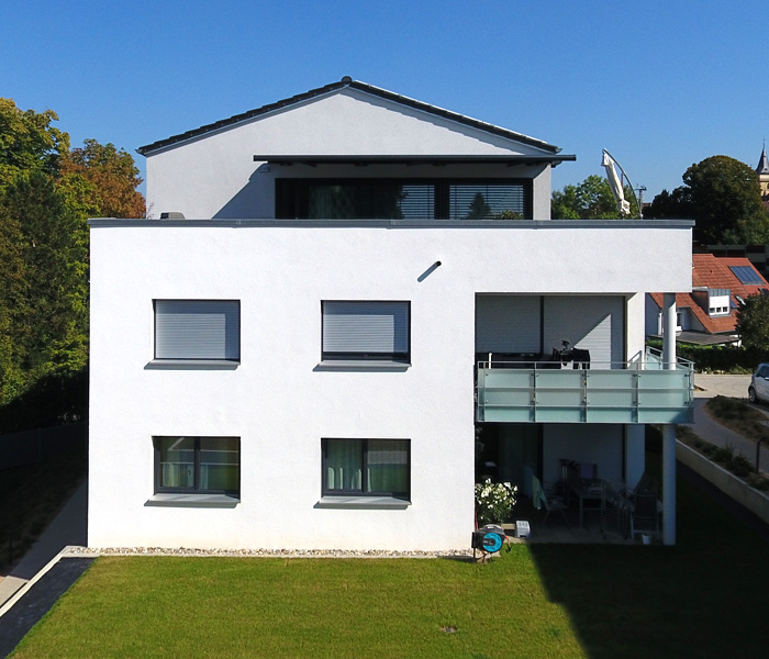Sachsenheim, Hermann-Haag-Straße — Mehrfamilienhäuser